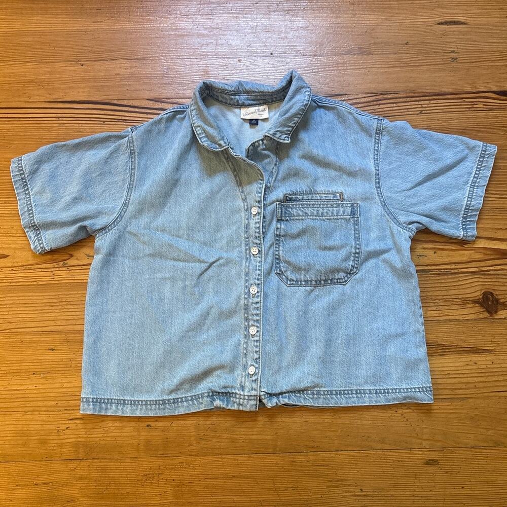 Universal Thread Light Blue Button Down Shirt